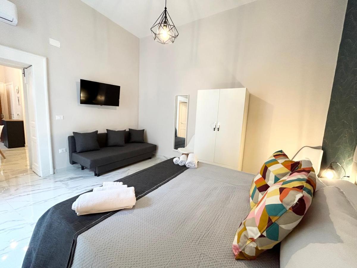 Naples Apartment Plebiscito Bagian luar foto