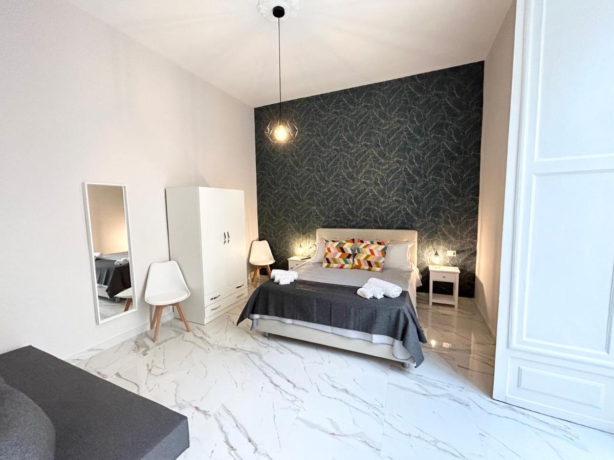 Naples Apartment Plebiscito Bagian luar foto