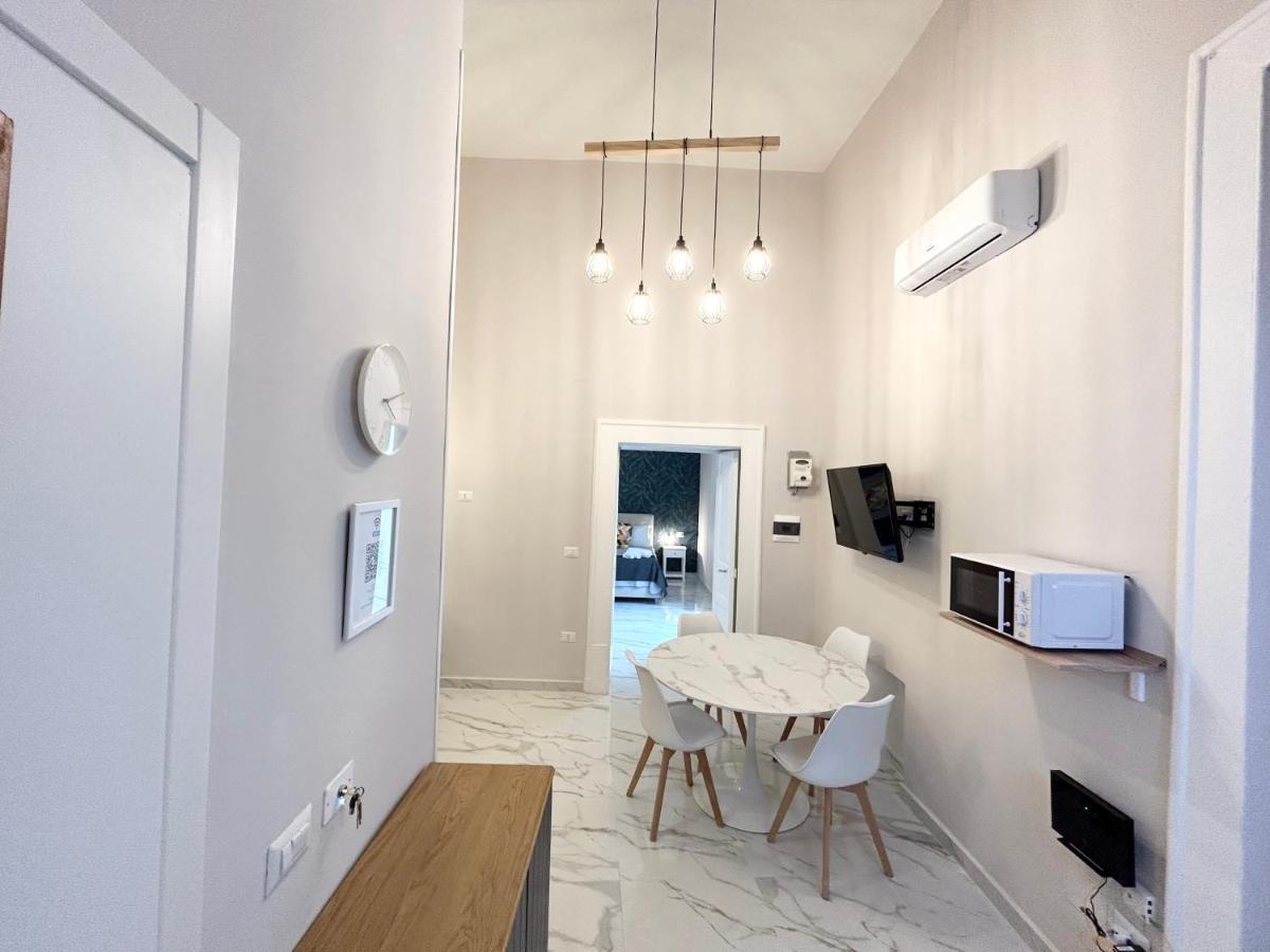 Naples Apartment Plebiscito Bagian luar foto